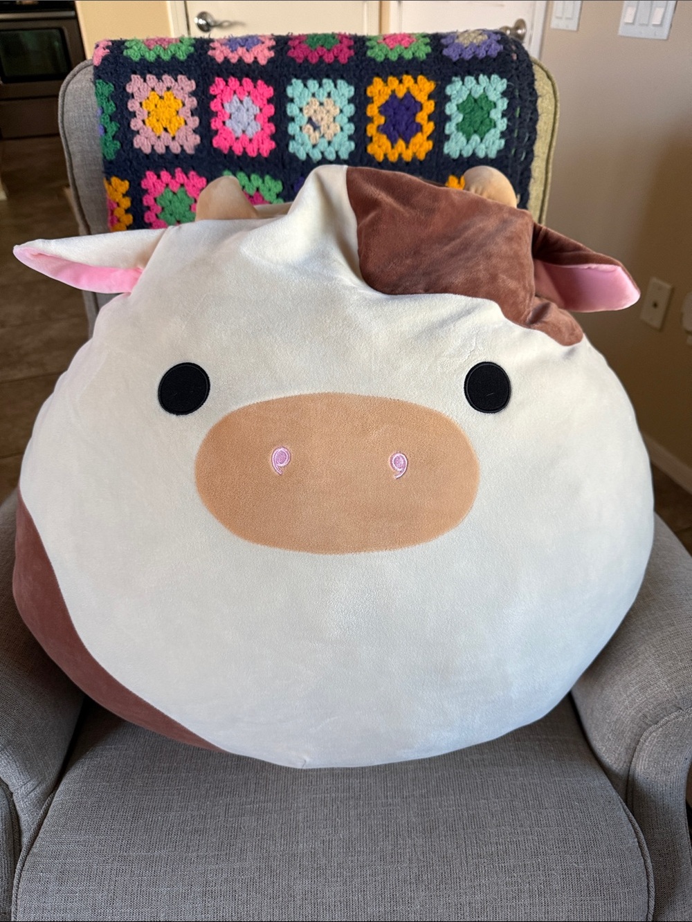 Rare Jumbo 24” Ronnie the Cow Squishmallow